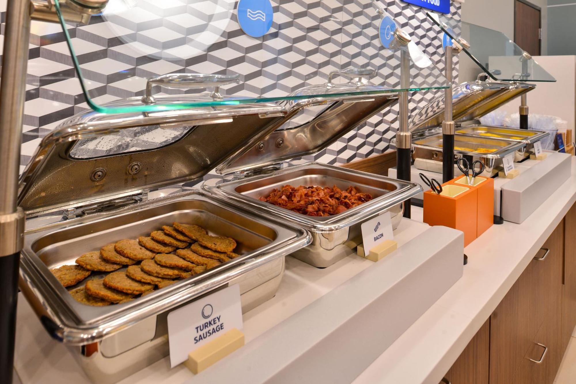 Holiday Inn Express Nashville Airport By Ihg Buitenkant foto