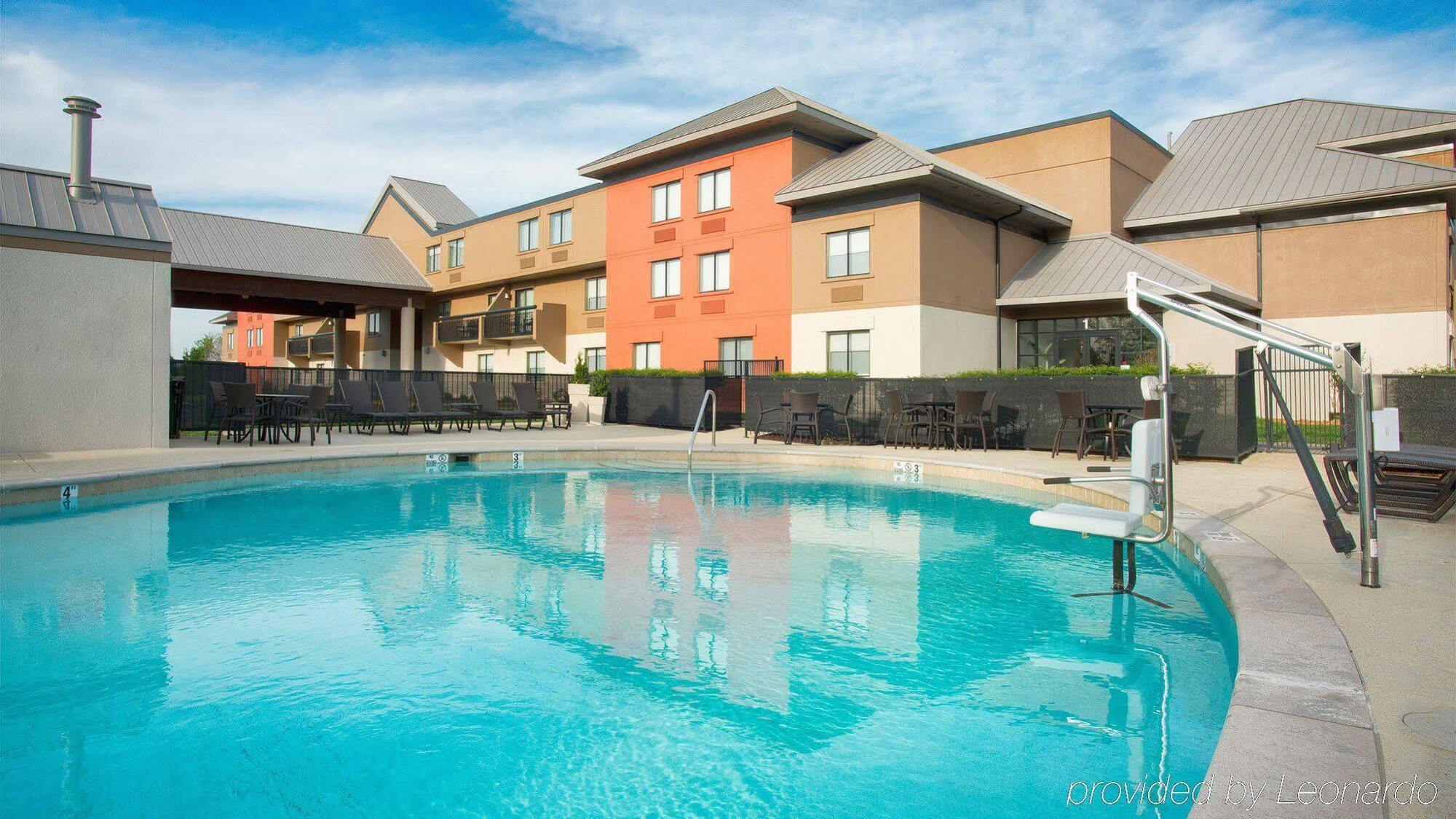 Holiday Inn Express Nashville Airport By Ihg Buitenkant foto